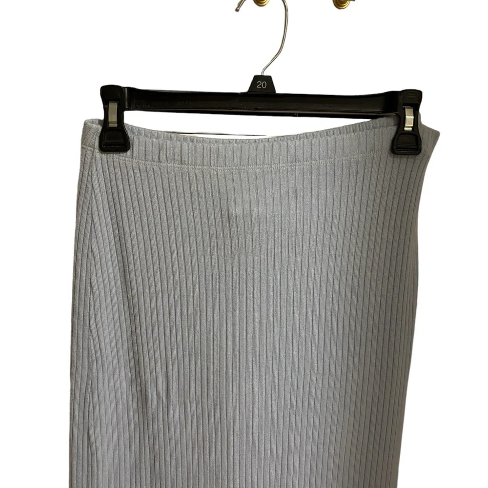 Reformation ribbed skirt in baby blue size M - Picture 3 of 4